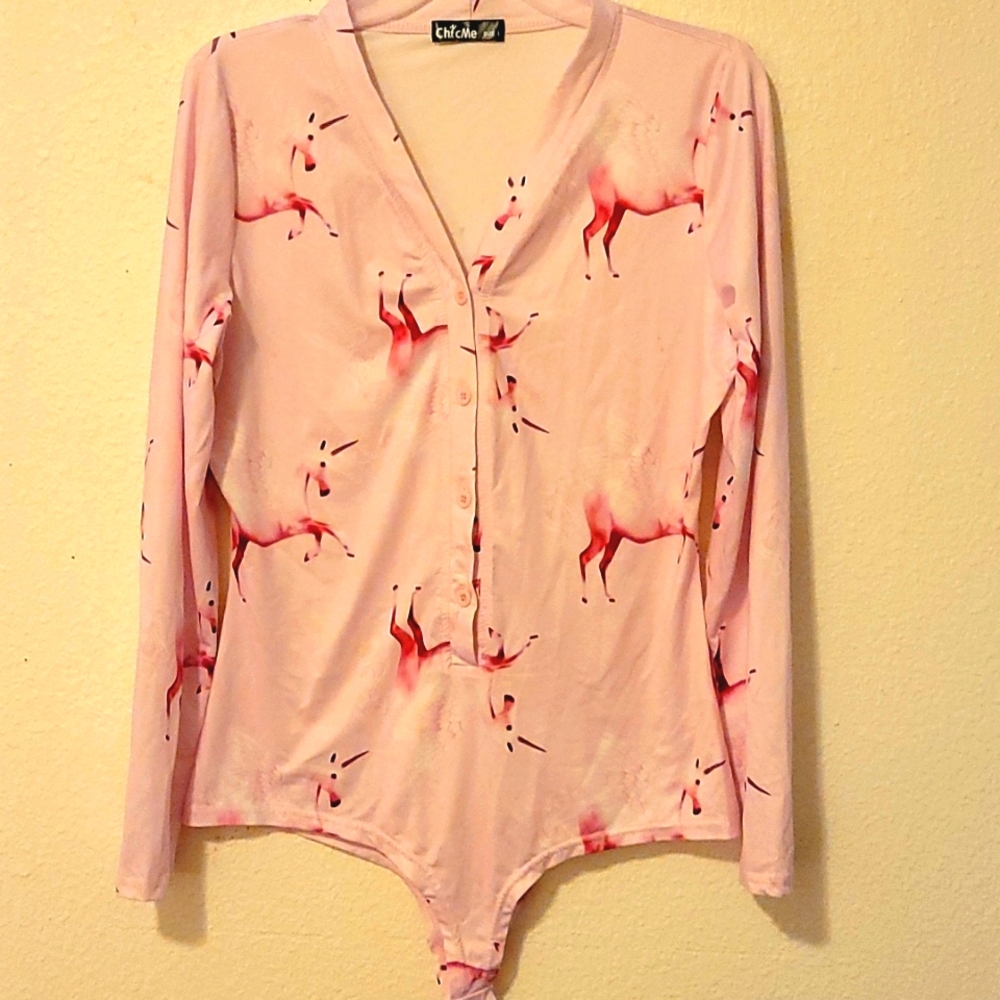 Adorable pink unicorn onesie never worn,  size L